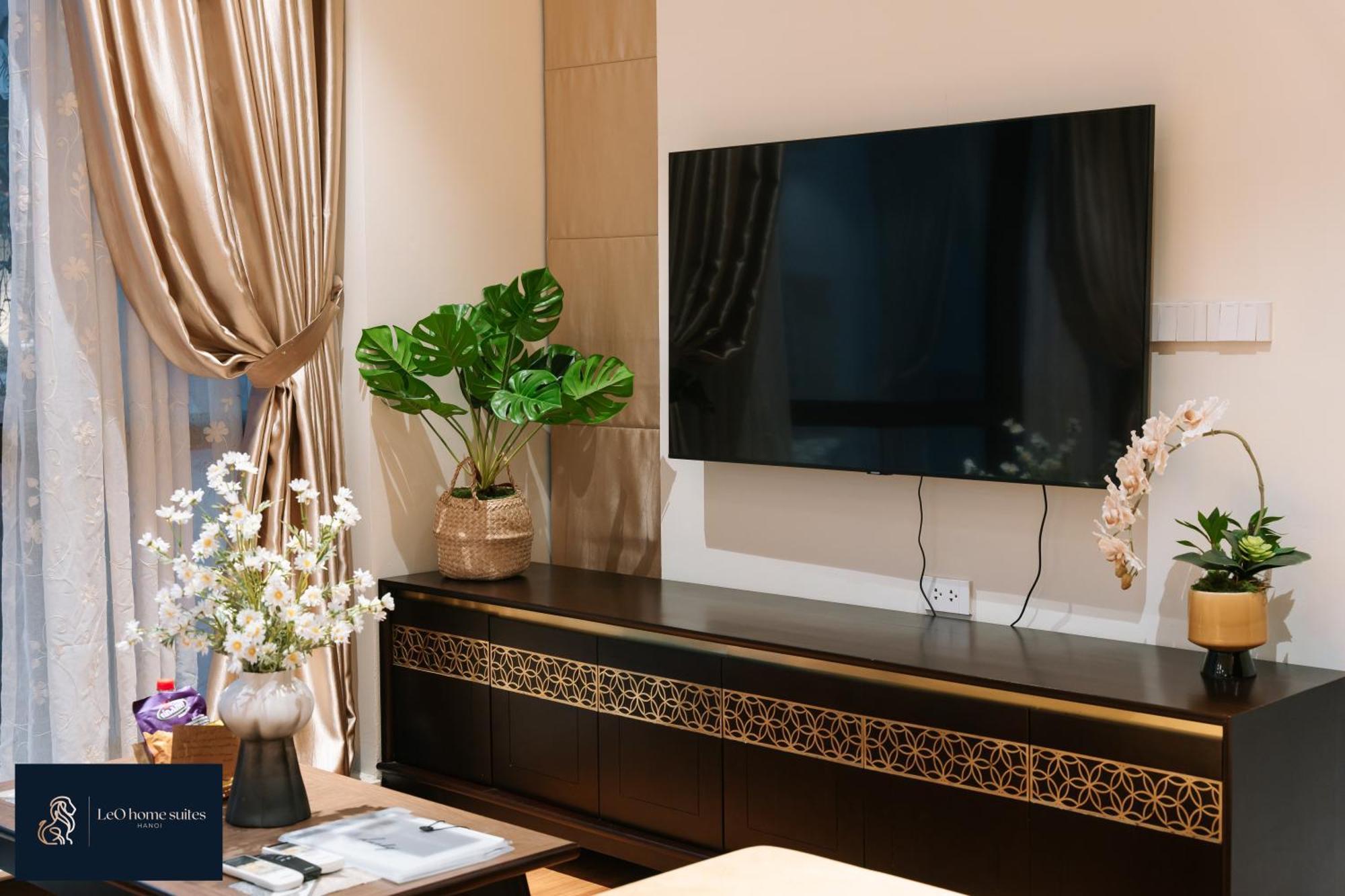 Home Suites -Natural Light -Projector -Spacious - 2Br Incenter Hanoi Kültér fotó