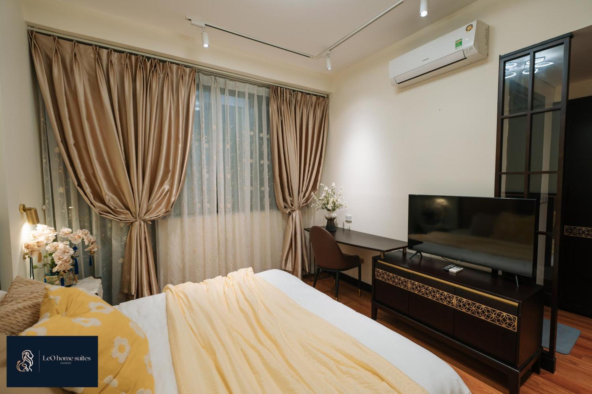 Home Suites -Natural Light -Projector -Spacious - 2Br Incenter Hanoi Kültér fotó